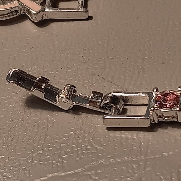 Avon Breast Cancer Crusade Pink Ribbon & Rhinestone Tennis Bracelet - NIOB - Picture 7 of 13